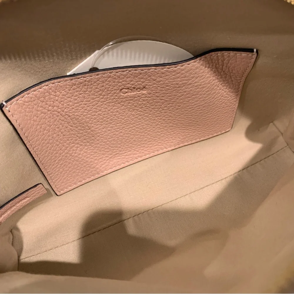 New CHLOE Calfskin Alphabet Round Cosmetic Makeup Case Bag Toiletry Blush Nude‎